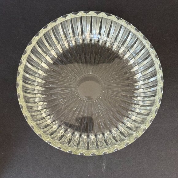 Vintage Glass Elephant Trunk Up Trinket Candy Dish With Lid Decorative - Picture 5 of 7